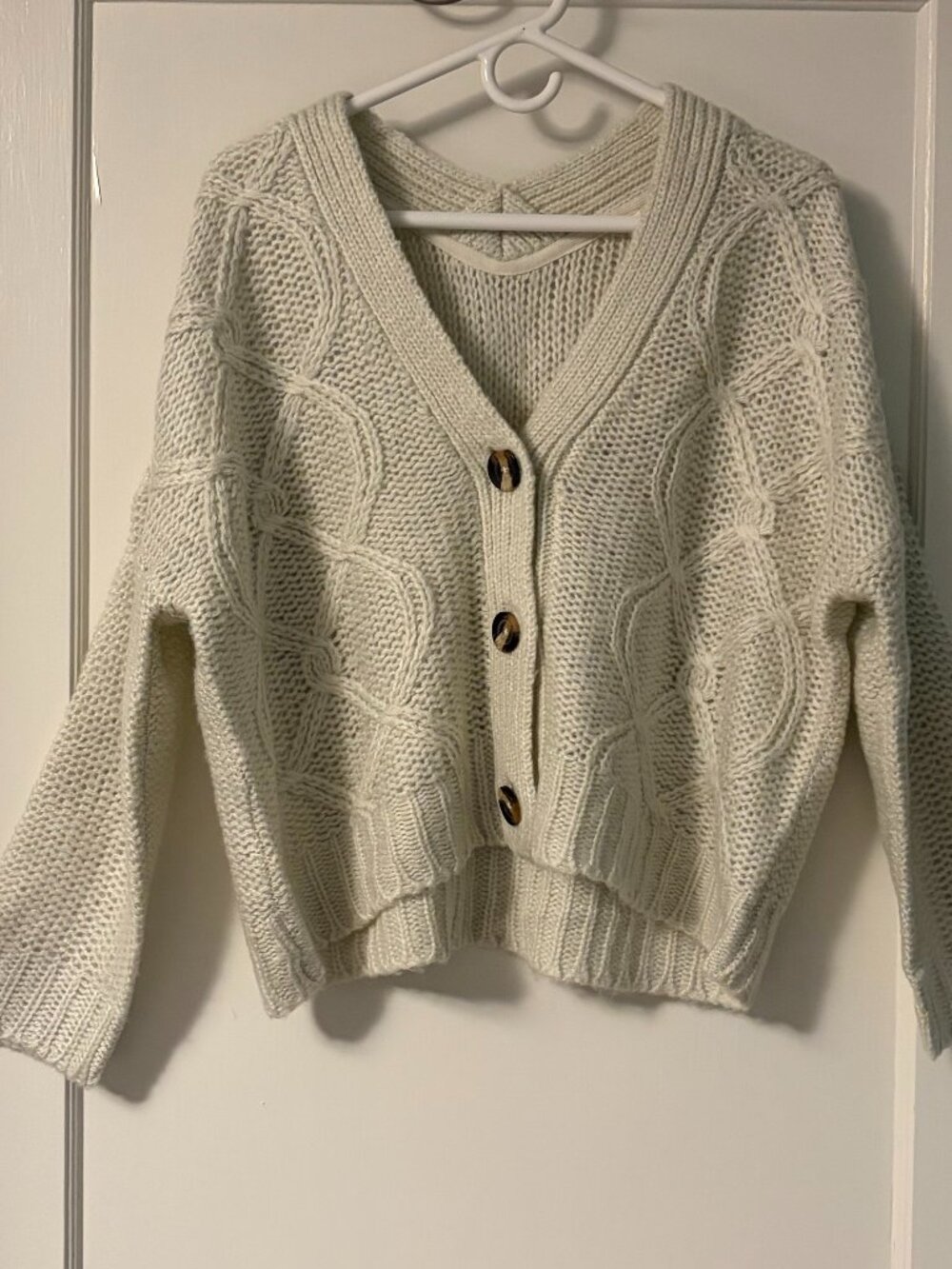 Moth Anthropologie Clason Cable-Knit Cardigan NWT size small cream boxy classic